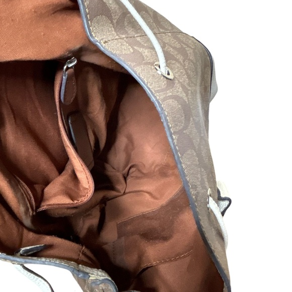 Coach × Disney Collaboration El Backpack Signature Canvas with Dumbo - Picture 9 of 16